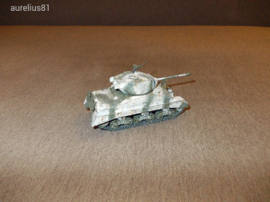 Sherman - II. világháborús amerikai harckocsi makett - 1:72