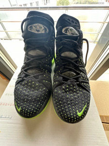 Nike Lebron 18 felsőkategóriás kosárlabda cipő 42 méretben, újszerű, alig használt