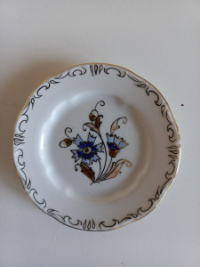 Zsolnay porcelán tányérka