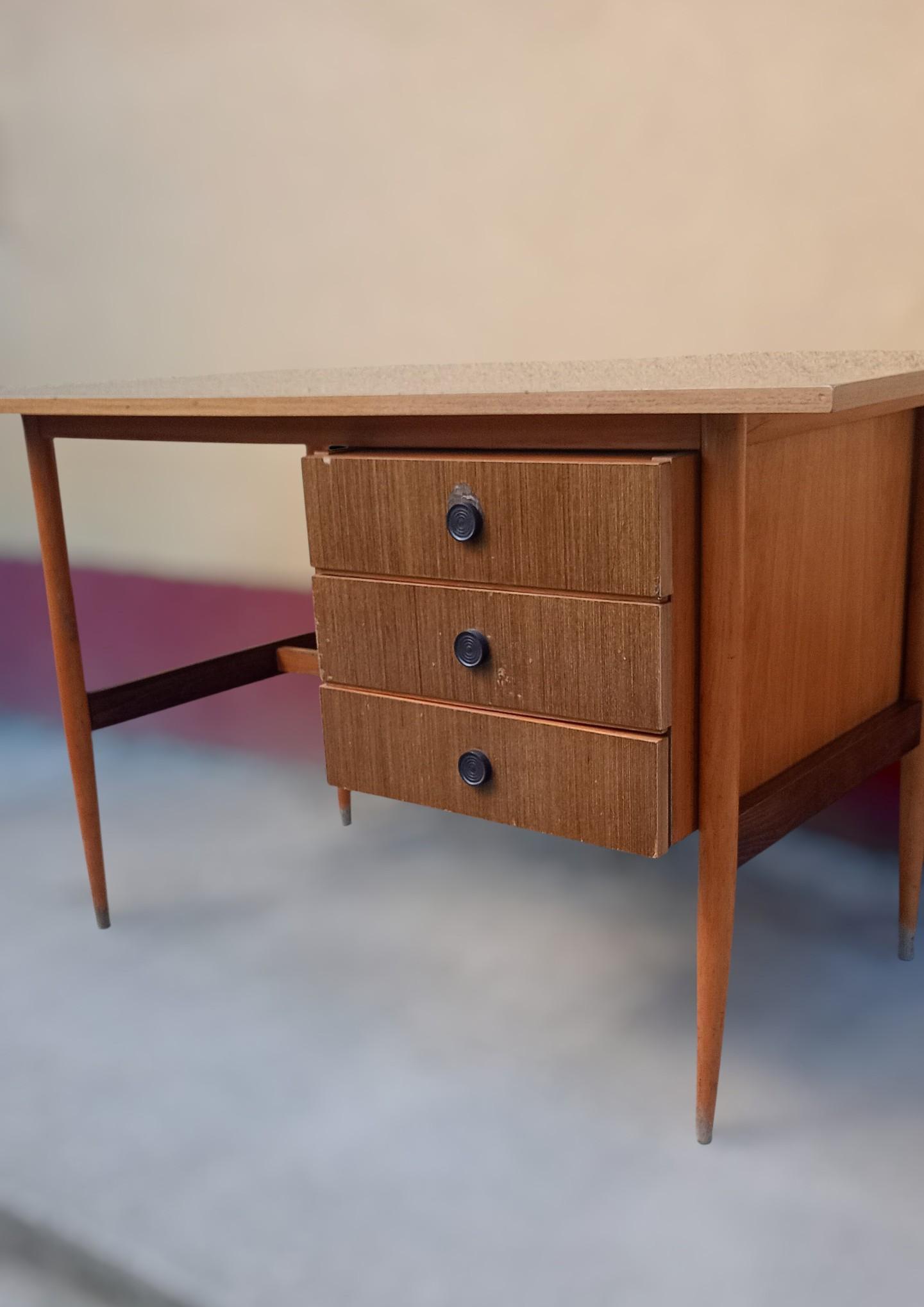 Mid-century Íróasztal