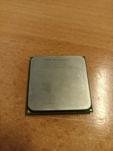 Retro CPU - AMD Sempron 2600+ Socket 754 processzor SDA2600AIO2BX  LBBWE