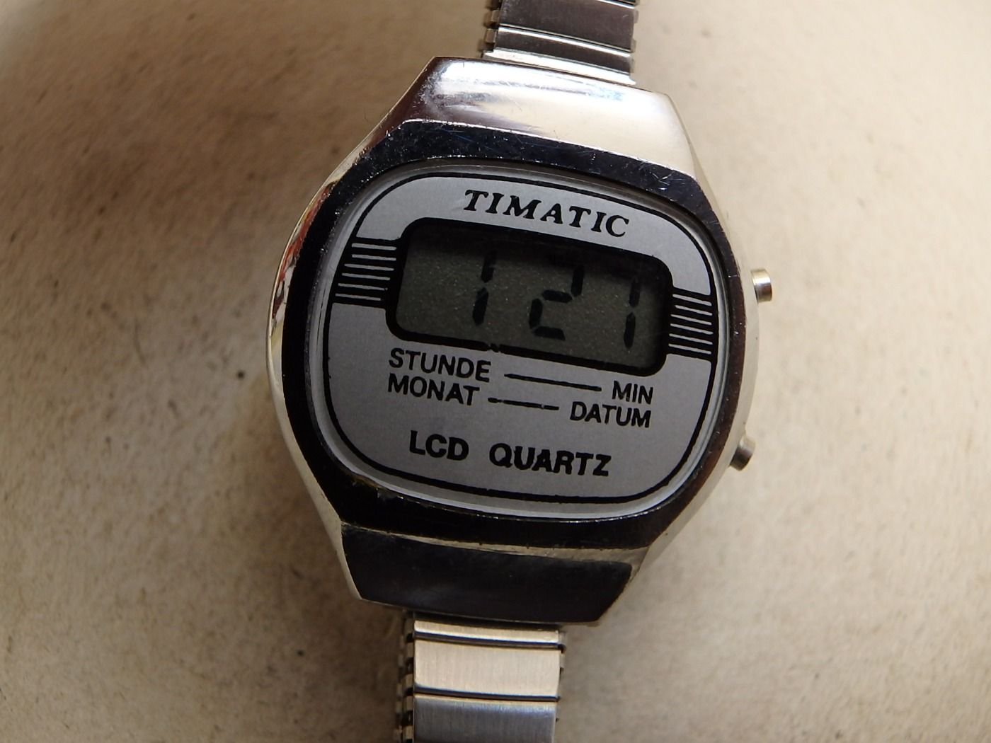 Timatic Window TIMATIC NŐI DIVAT ÓRA QUARTZ SZERKEZETTEL OLCSÓN ELADÓ LCD KIJELZŐS