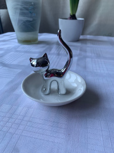 Cicás gyűrű / ékszertartó porcelán tálka
