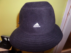 Adidas (eredeti) Azahriah style unisex M-es 57/58 polár kalap / sapka