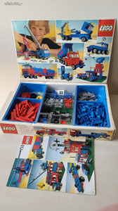 LEGO 733 építőkészlet dobozában, leírással