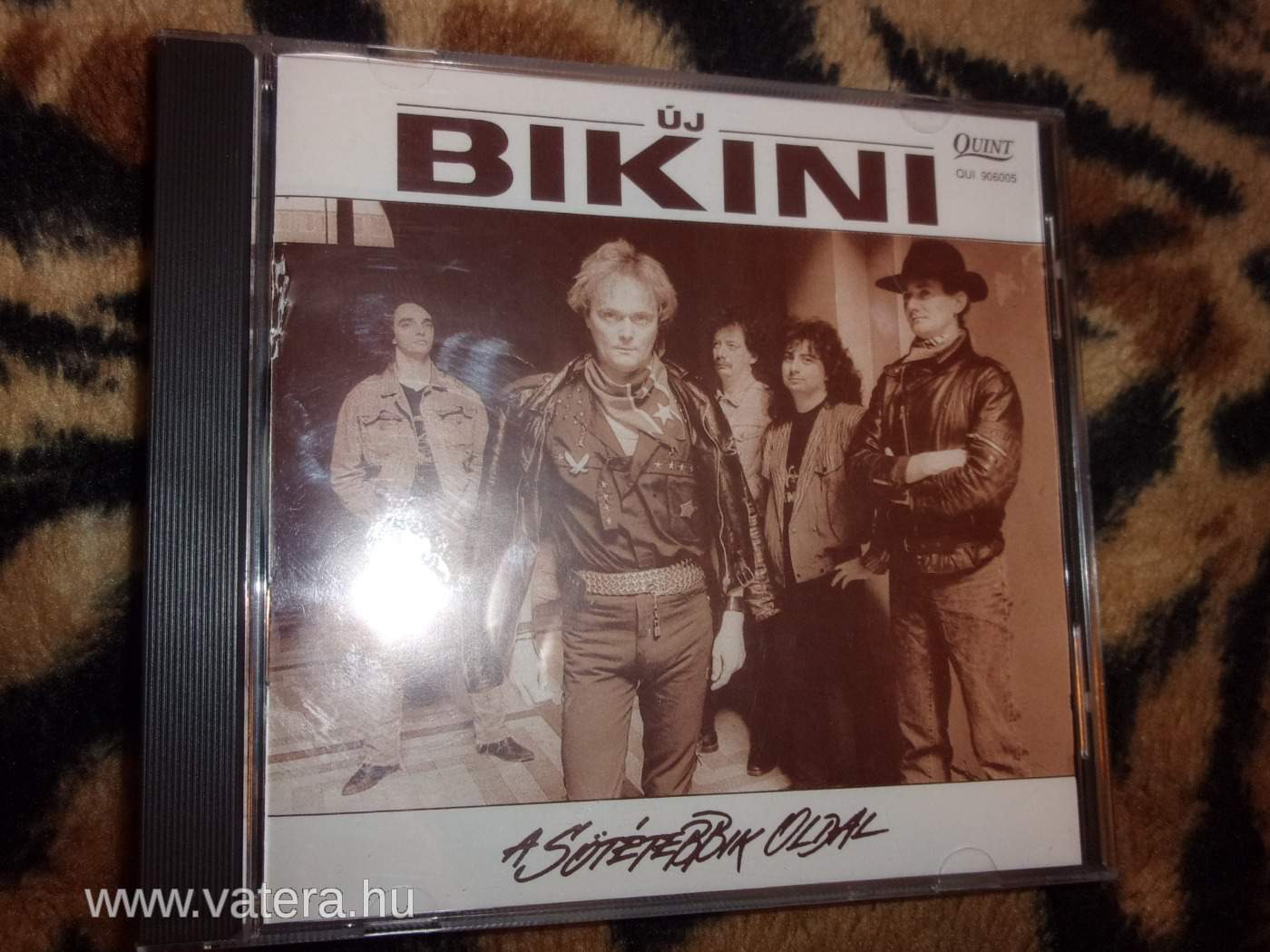 BIKINI SÖTÉTEBBIK OLDAL 1991.QUINT 1.KIADÁS D.NAGY LAJOS DACZI ZSOLT +RUMPROOF ROGUES OF THE SEVEN S