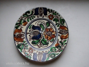 Régi cserép KOROND tányér 16,3 cm x 3 cm.