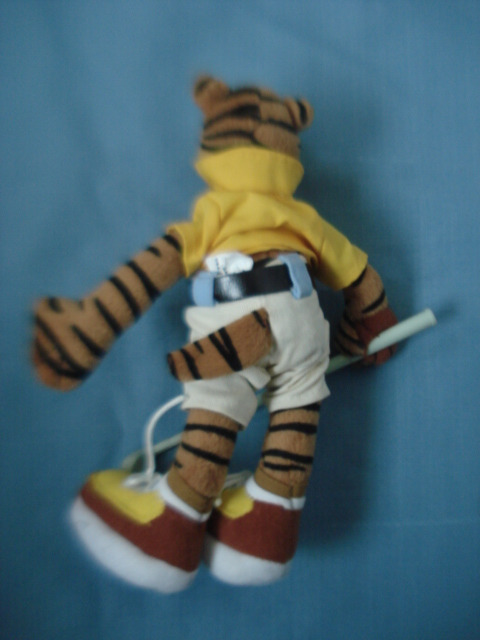CREATURE COMFORTS TIGRIS PLÜSS FIGURA