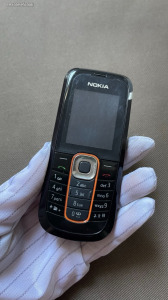 Nokia 2600 Classic - kártyafüggetlen - fekete