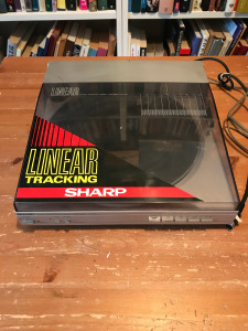 Sharp RP-113H szíjhajtású lemezjátszó - made in Japan - állapot a leírásban
