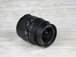 Sigma Aspherical 28-80 mm 1:3.5-5.6 objektív - Canon EOS EF csatlakozással