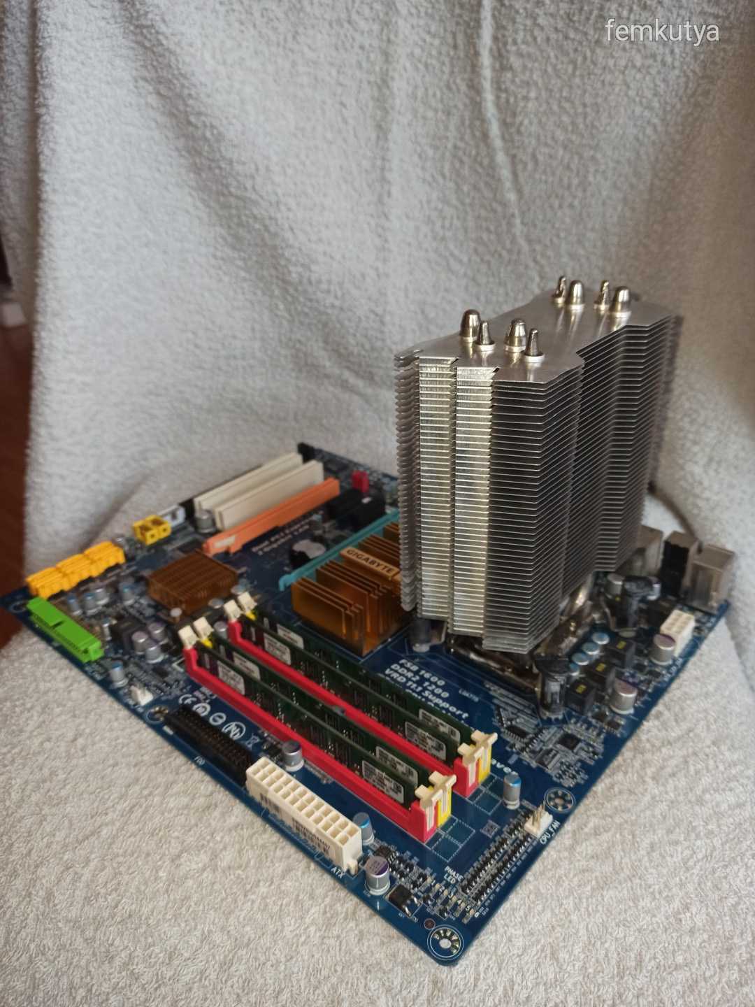 Gigabyte félkonfig, Wayteq navigáció, mini drón és más elektronikai dolgok 1,-Ft-ról!