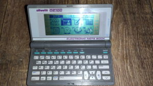 OLIVETTI D2100 ELECTRONIC NOTE BOOK - menedzser kalkulátor - hibátlan