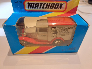 Matchbox  -  Model A Ford Van _  TFS