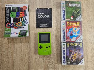 Nintendo GameBoy Color GBC játékokkal