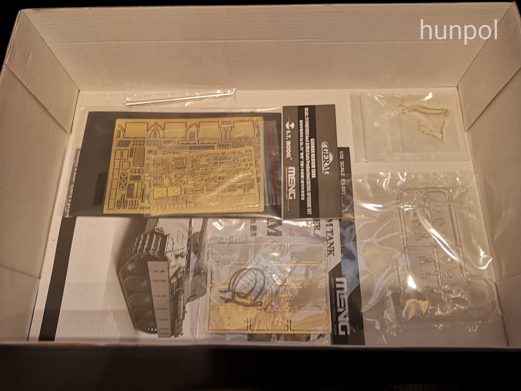 Meng Model 1:35 méretarányú Sd.Kfz.171 Panther Ausf.D - Limited Edition
