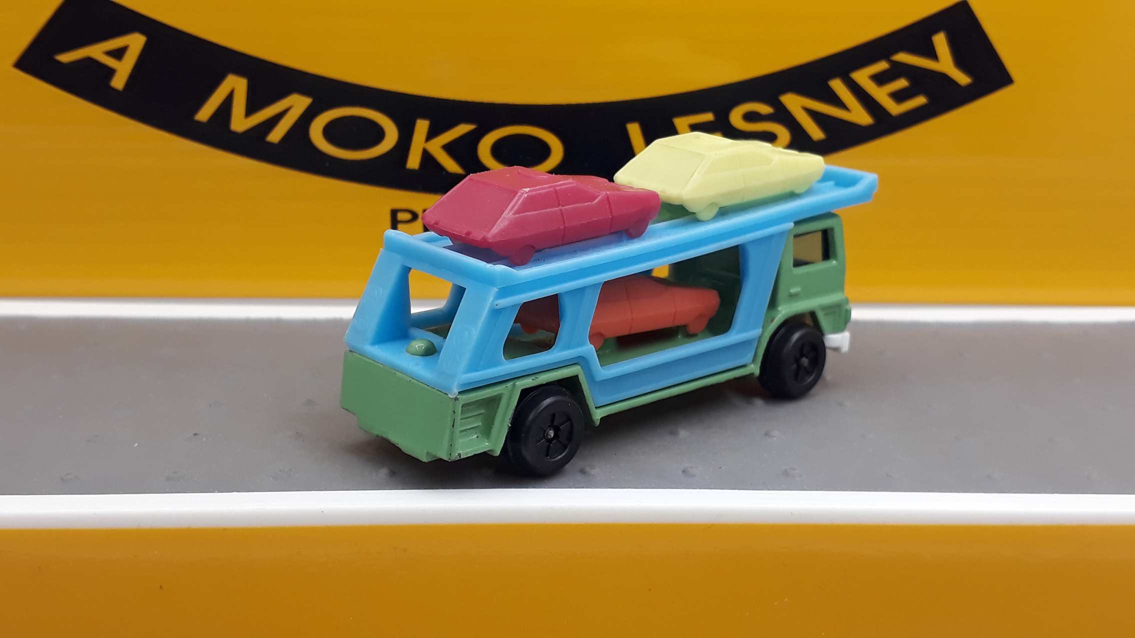 Matchbox Utánzat. Playmobil. Car Transporter.