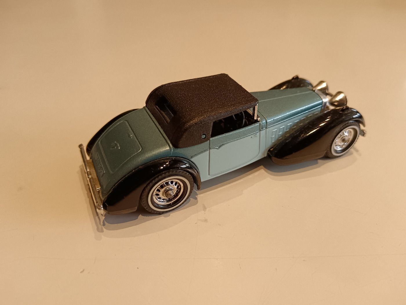Miniature Matchbox Yesteryear Y-17, Hispano Suiza 1938, Rouge Et Noire, Diecast