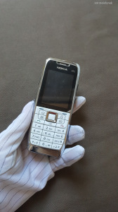 Nokia E51 - kártyafüggetlen