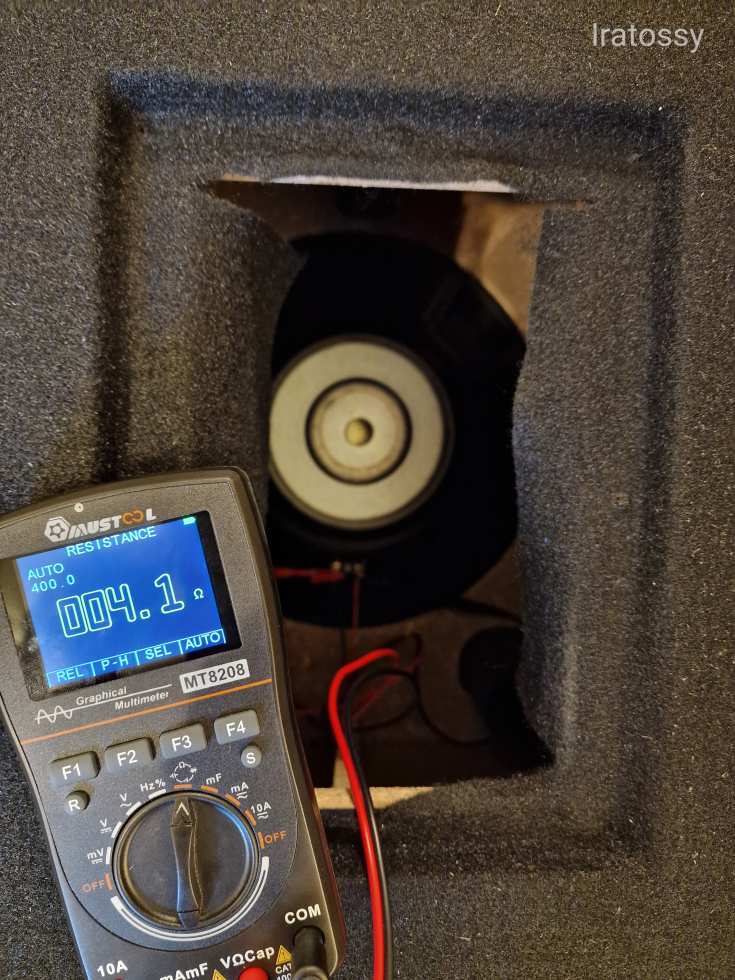 Óriási mélysugárzó, Subwoofer Cabinet, SWAI5, 600W gyári dobozában, újszerű
