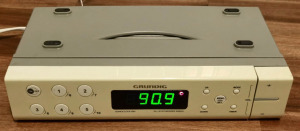 GRUNDIG sonoclock 690 konyhai rádió, bézs előlappal - Konyhaszekrény aljára is szerelhető