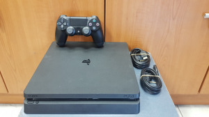 Sony Playstation PS4 Slim 1TB Újszerű Fekete Garis !