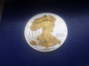USA Liberty aranyozott 1 unciás színezüst  érme 2003-ból eladó!