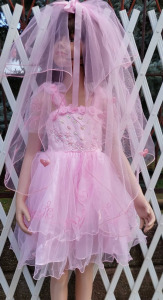 Koszorúslány ruha,báli ruha,hercegnő és királylány jelmez fátyollal 122 cm  rózsaszín