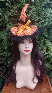 Halloween NARANCSSÁRGA flitteres masnis boszorkány kalap, fejpànt farsangi jelmez kiegészítő