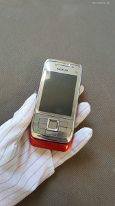 Nokia E66 - független - piros