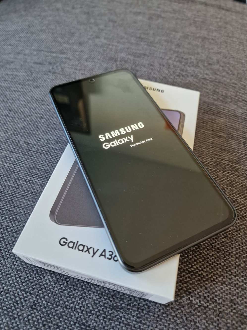 SAMSUNG A36 5G 256 GB HIBÁTLAN ÁLLAPOTBAN