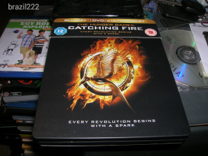 Az éhezők viadala: Futótűz (The Hunger Games) fémdobozos változat (steelbook) ( Blu-ray+dvd)