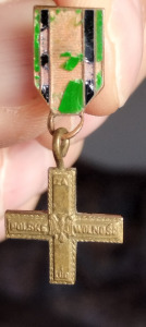 1939-1945  Lengyel Szabadságért Partizán Háborús zománchibás bronz ritka mini kitüntetés RR