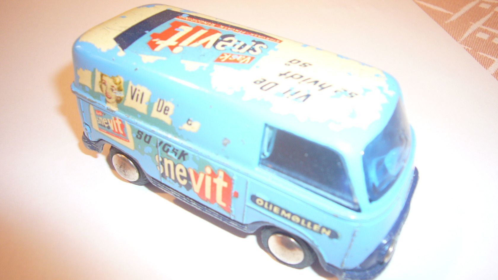 FOURGON FORD TAUNUS transit TEKNO Dunlop 1/43ème EUR 140,00 - FR FOURGON FORD TAUNUS transit TEKNO Dunlop 1/43ème EUR 140,00 - FR