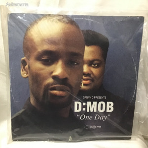 Vinyl Maxi House-Danny D* Presents D:Mob* – One Day   1994   Angol kiadás