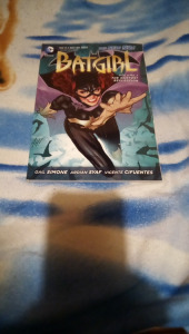 Batgirl Volume 1: The Darkest Reflection (The New 52!) DC képregénykötet!