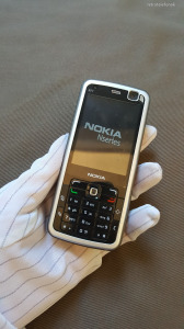 Nokia N77 - kártyafüggetlen