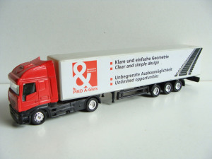 TB066 H0 1:87 IVECO kamion