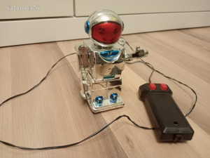 Régi retró kínai távirányítós robot MŰKÖDIK VIDEÓ
