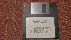 Abit NVRaid Driver version: 1.07 kislemez