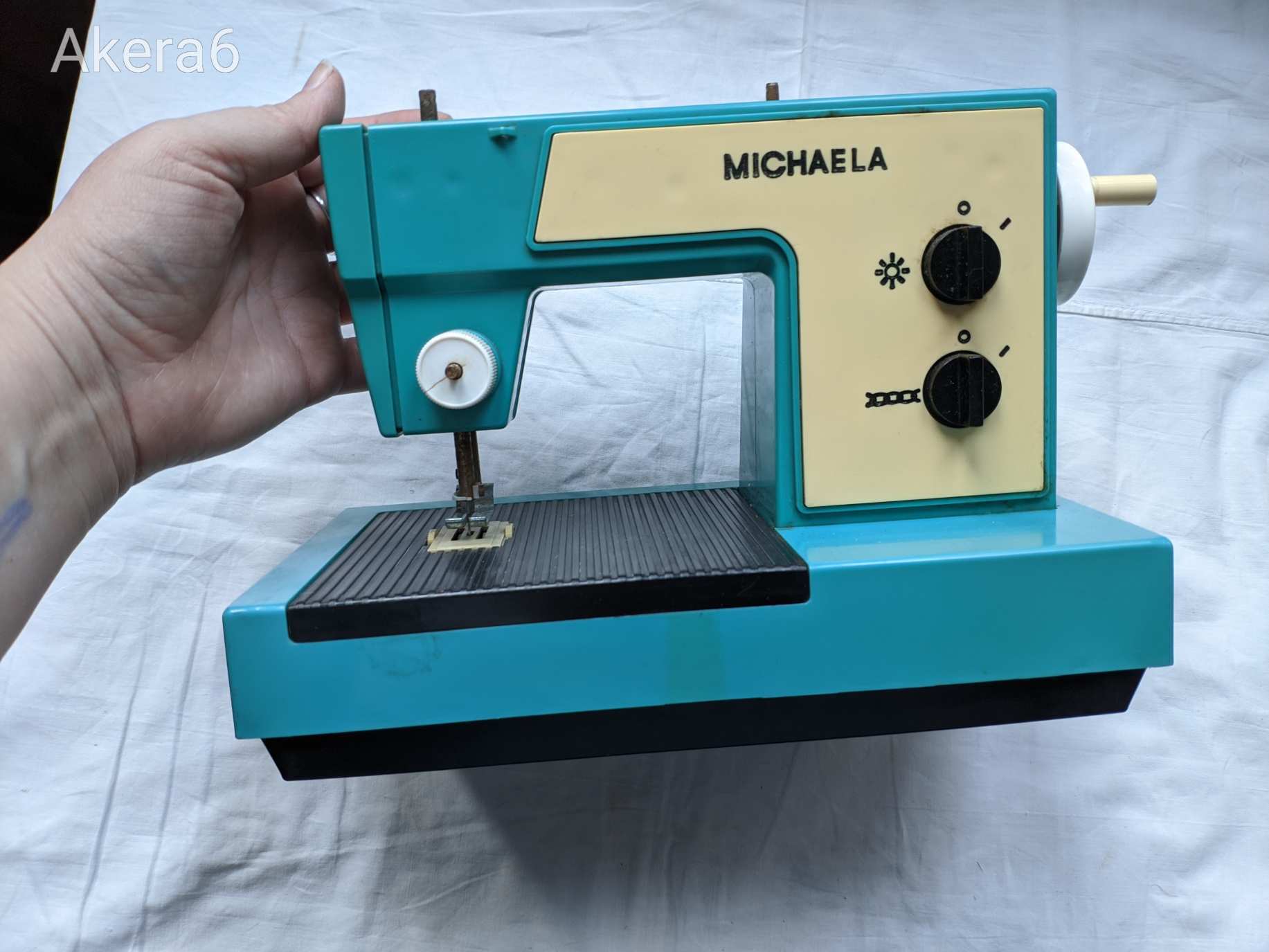 Piko Michaela gyerek varrógép