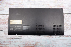 Lenovo IdeaPad Y580 laptop alsó ház memória merevlemez takaró fedél burkolat