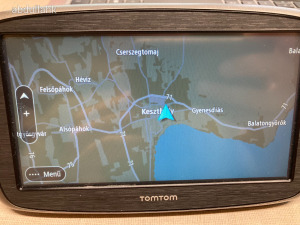 TomTom GO 60 GPS, 6 + adatkábel, autós töltő, tartó + Teljes Európa + ingyenes frissítések