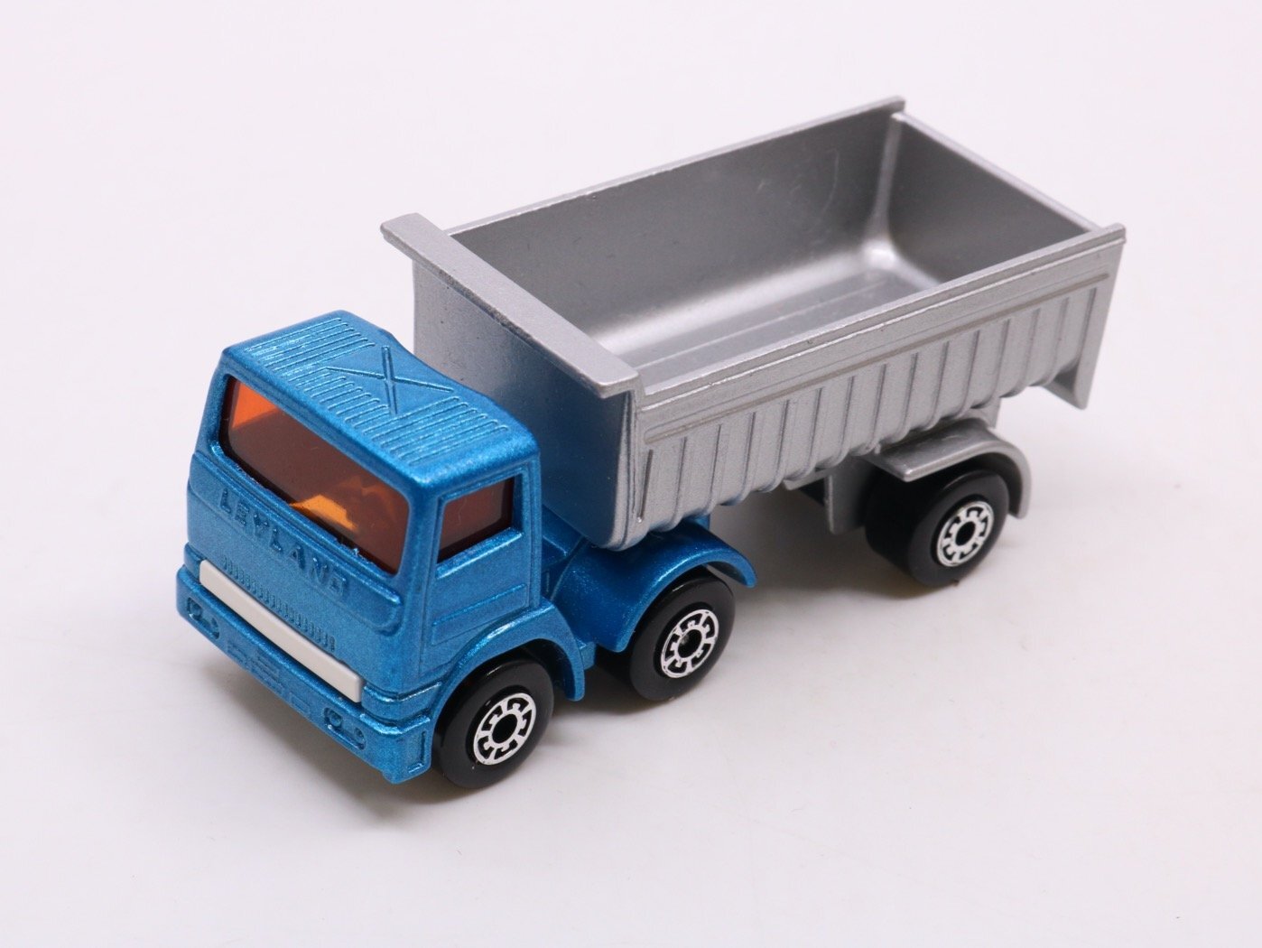 MATCHBOX 30 ARTIC TRUCK SANS INSCRIPTION LEYLAND NEUF EN BOITE D