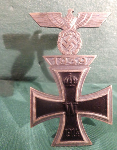 Jubileumi Vaskereszt, Birodalmi Sassal / 1914-1939/ 4 cm, 40 gramm, replika.