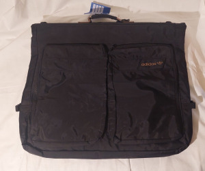 ADIDAS öltöny- ruhatartó összehajtható táska