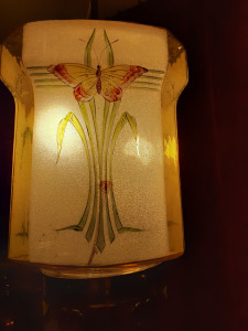 Szecessziós antik réz függesztett lámpa,színes,festett,savazott búrával