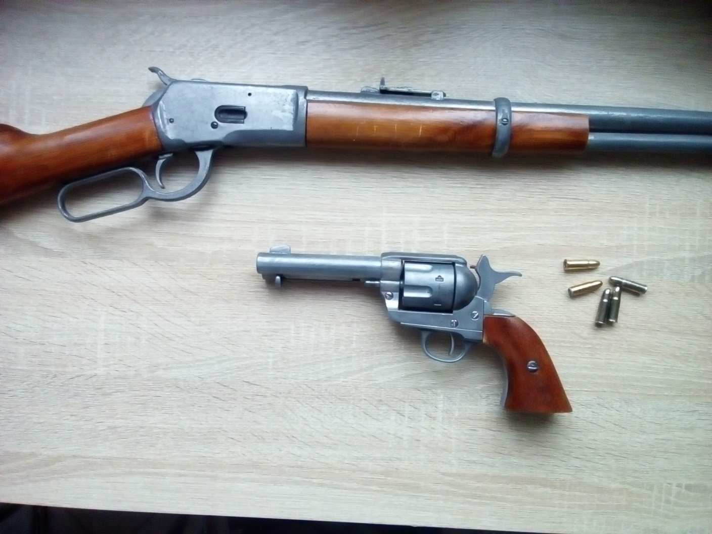 WESTERN COLT ÉS WINCHESTER REPLIKA !!!!