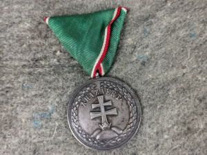 Horthy magyar érdemrend ezüst érdemérem kitüntetés eredeti szalagon 1 ft nincs minimál
