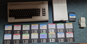 Commodore 64 / 128 Különleges 3,5 floppy drive! + lemezei és vezérlője!(c64 nem része nem 1581drive)